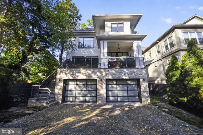 Building Photo - 5310 Dorsett Pl NW