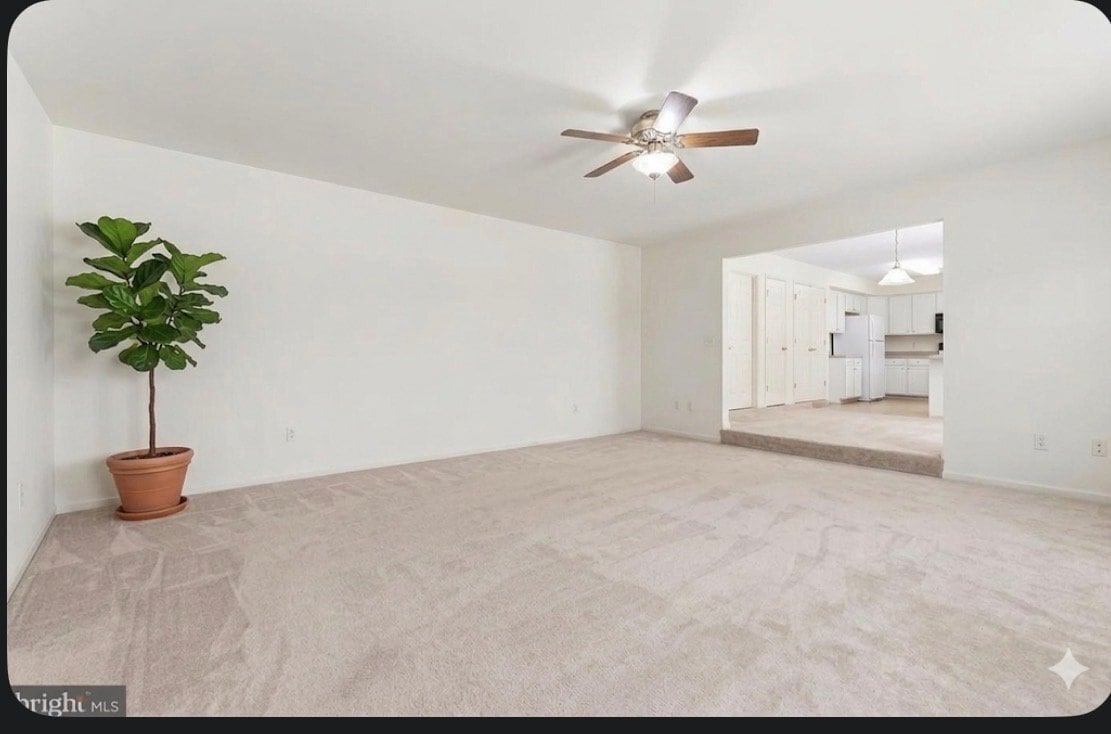 Building Photo - 5 Sarasota Dr