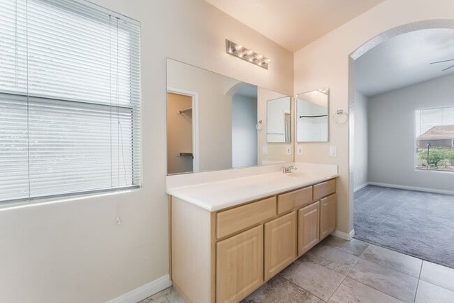Building Photo - Gated Community  Townhome  2 bedroom, 2 ba...