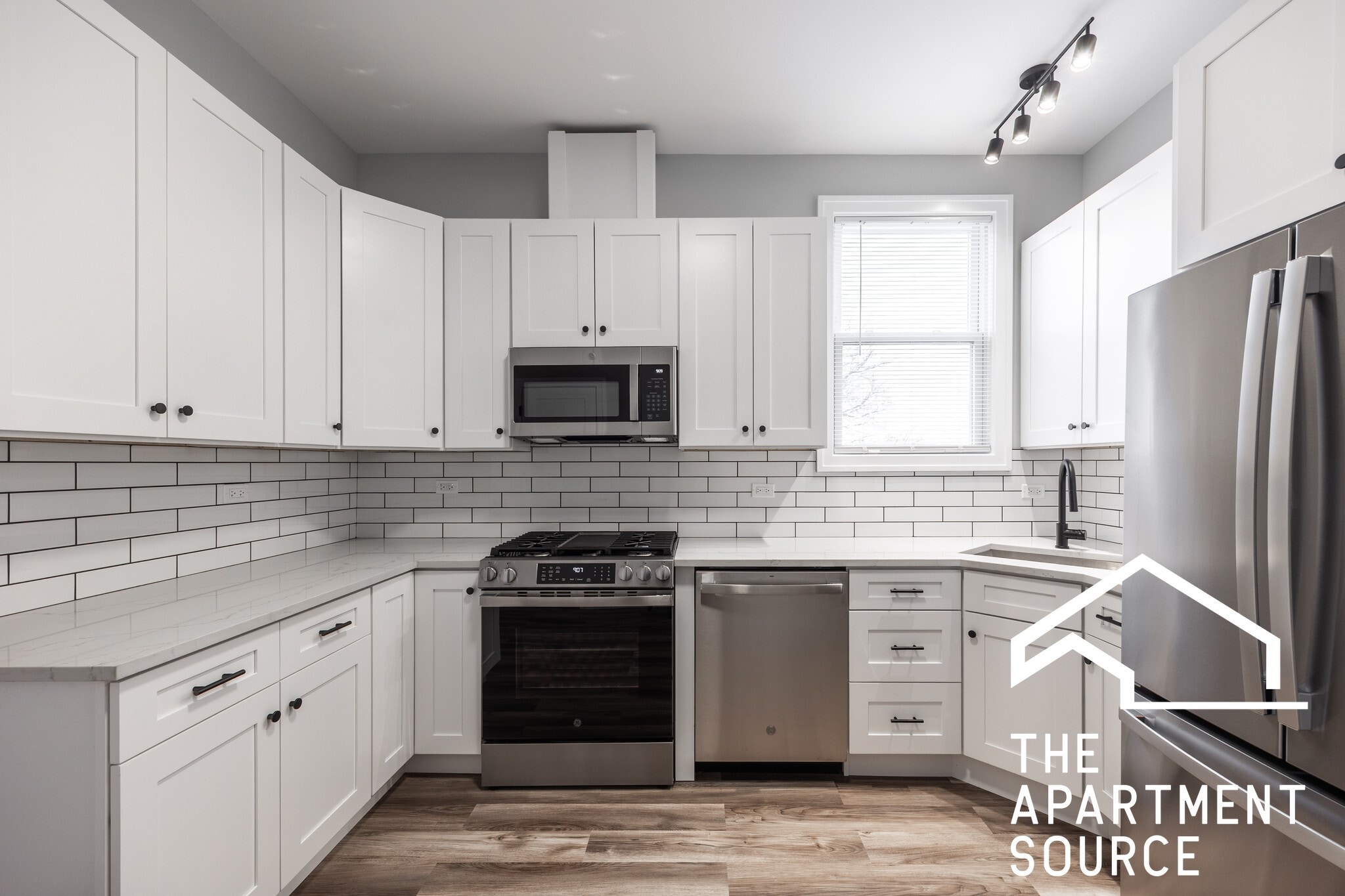 Building Photo - 2937 N Ashland Ave