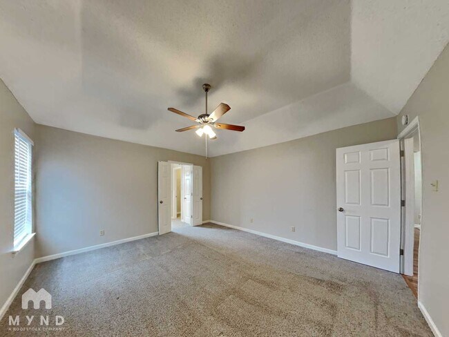 Building Photo - 8123 Country Mill Cove