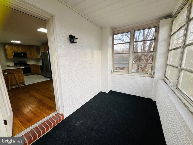 Building Photo - 8111 Analee Ave