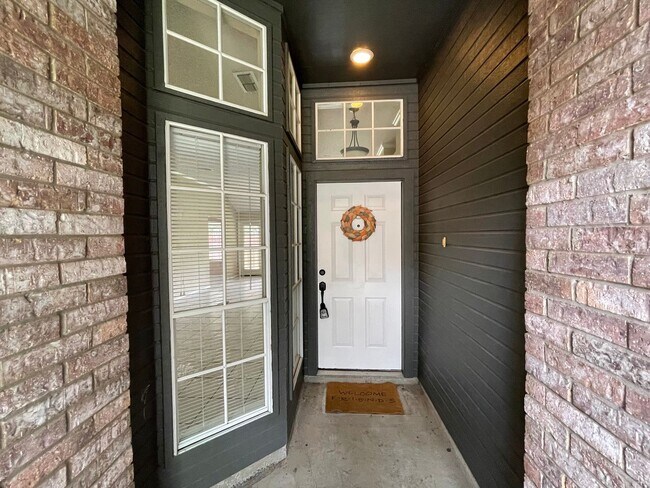 Building Photo - Live near the schools, shops, and dining y...