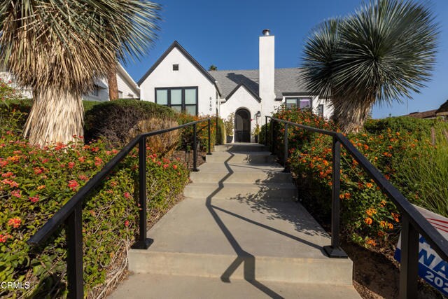 Building Photo - 5150 Loleta Ave