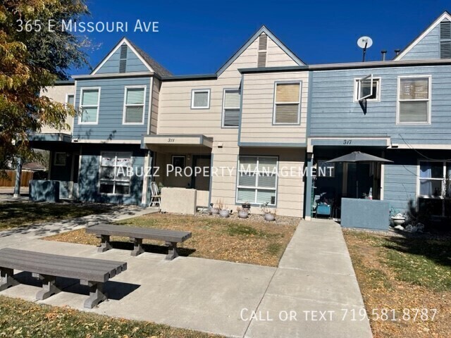 Building Photo - Fountain Village Townhomes