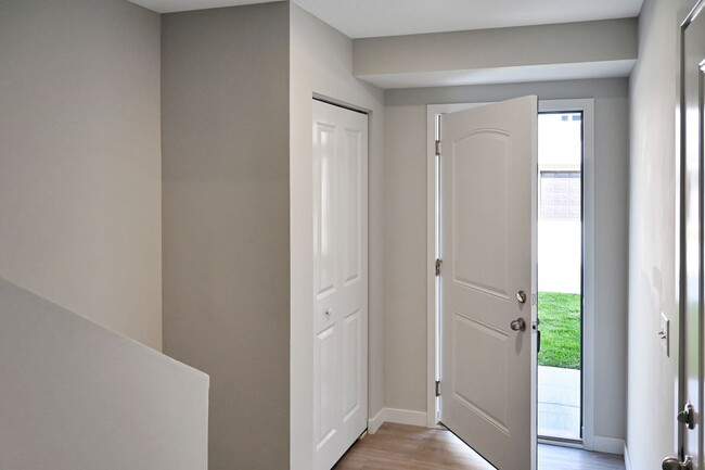 Building Photo - Lamp 55th Ave, LLC