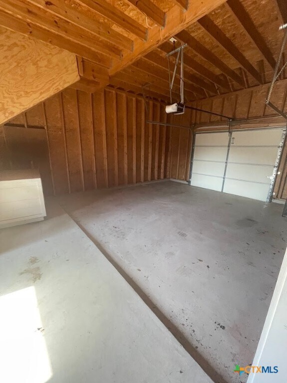 Building Photo - 1375 Canyon Trce