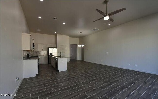 Building Photo - 51073 Sand Verbena Ave