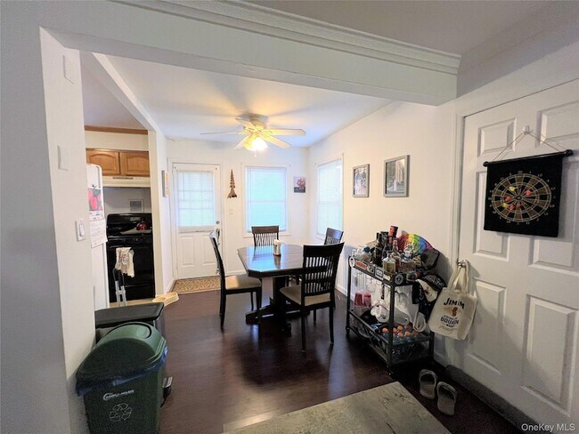 Building Photo - 141 Nassau Ln