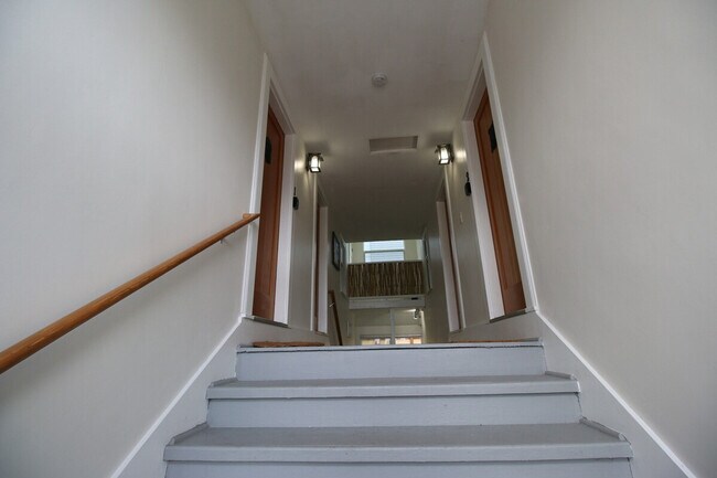 Building Photo - 2430 Alki Ave SW