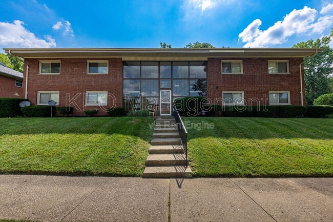 Building Photo - 3080 Southdale Dr