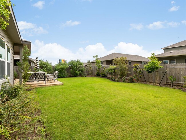 Building Photo - 2810 Dell Hollow Dr