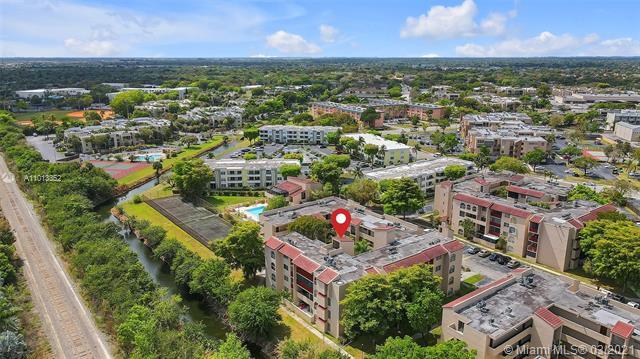 Building Photo - 10661 SW 108th Ave