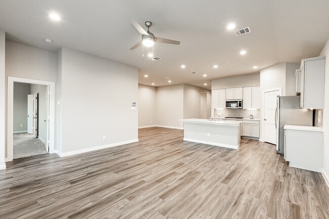 Building Photo - 22806 Theodoli Dr