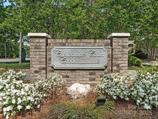 Building Photo - 5011 Sharon Rd
