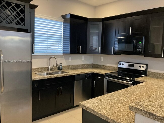 Building Photo - 798 NE 43rd St