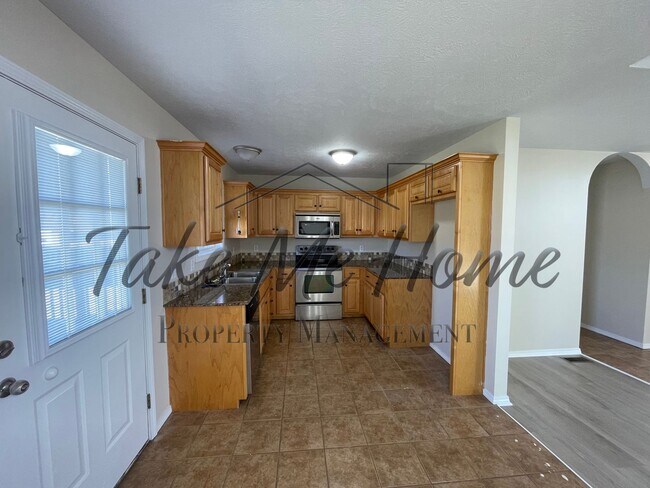 Building Photo - Fully Updated 3 Bedroom Home in Republic!