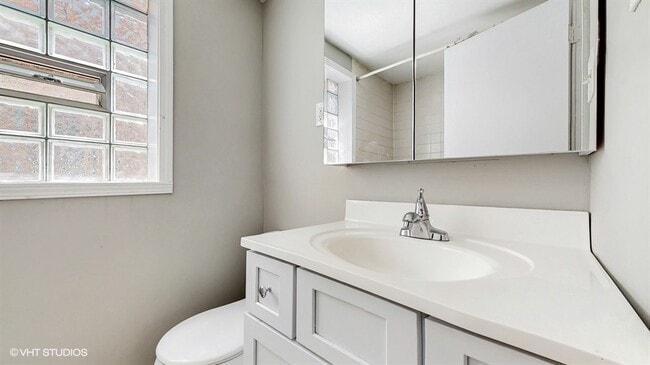 Building Photo - 309 W 109th St
