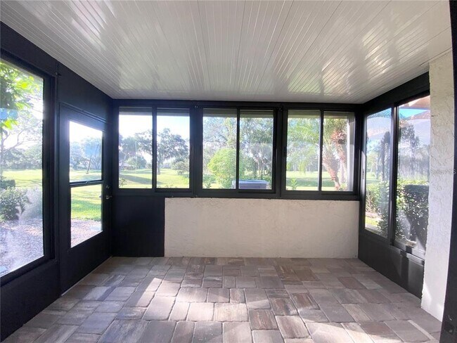 Building Photo - 3625 Longmeadow