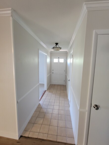 Building Photo - 1145 Quail Hollow Rd
