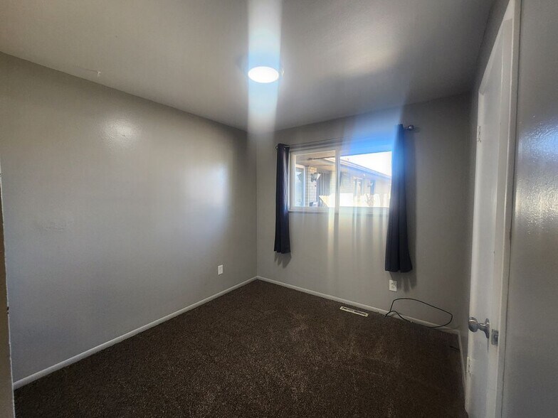 Building Photo - 91 Lansing St