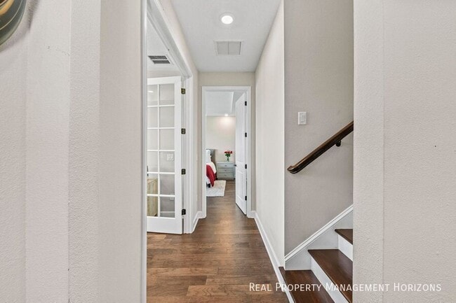 Building Photo - 4430 Pond Brk Ct