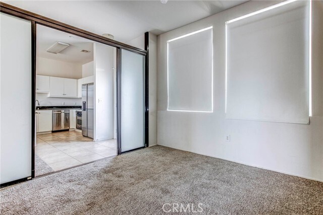 Building Photo - 435 W Center Street Promenade