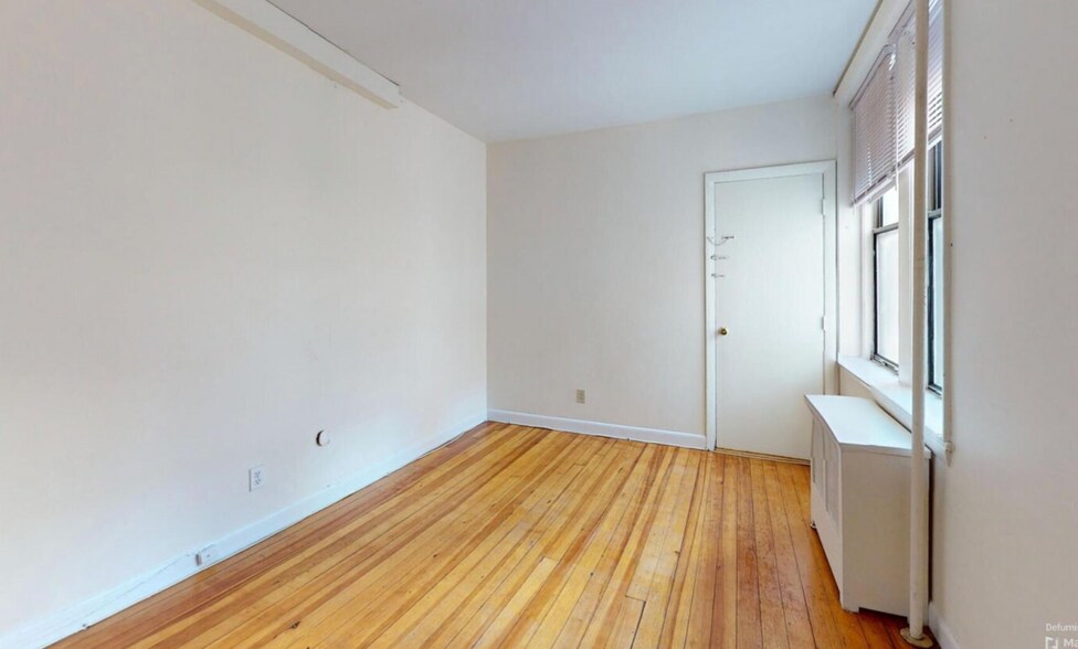 Building Photo - 1157 Commonwealth Ave