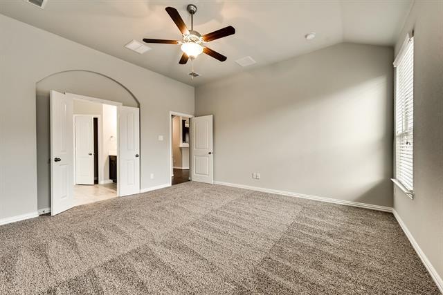 Building Photo - 16700 Lincoln Park Ln