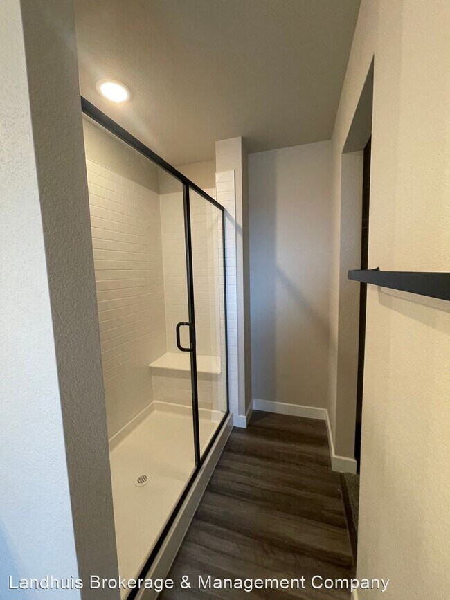 Building Photo - 3 br, 2.5 bath House - 10106 Luneth Dr