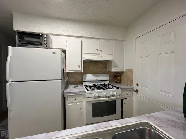 Building Photo - 8808 Brookfield Dr