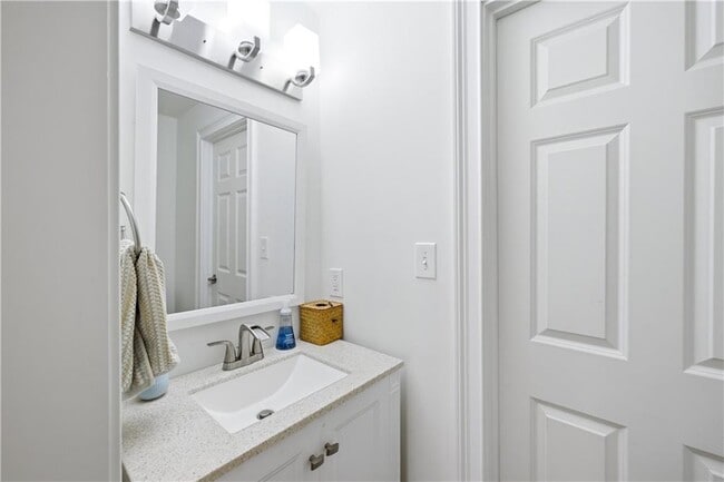 Building Photo - 4115 Glen Devon Dr NW