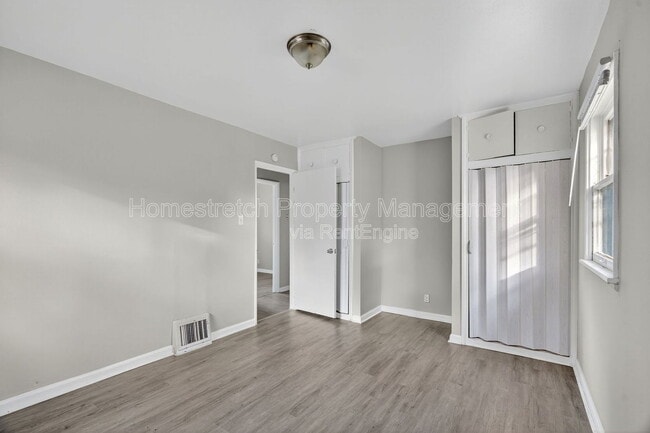 Building Photo - 1700 Dellwood Ct