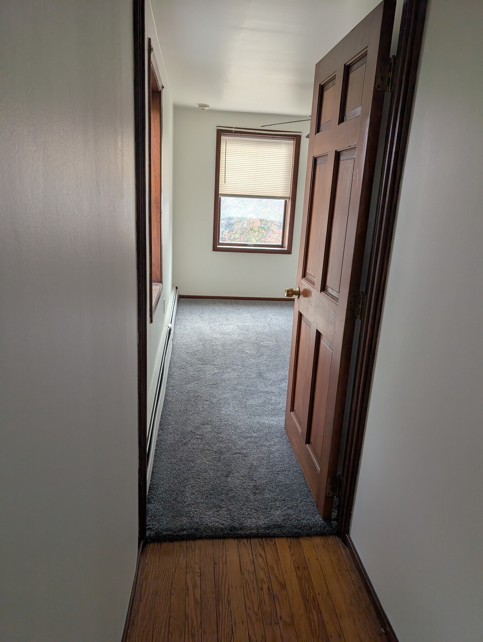 Bedroom Hall - 3901 James St