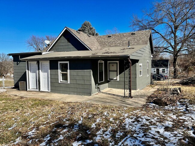 Building Photo - Spacious single family home in Independenc...