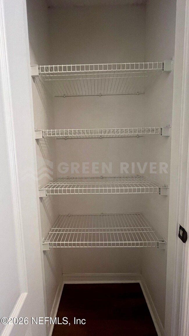 Building Photo - 5285 Brighton Park Ln