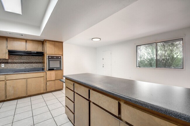 Building Photo - Spacious 4BR Tempe Home with Private Pool Near ASU