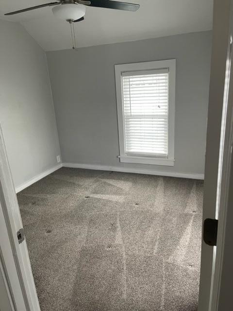 Building Photo - 2040 Roos Ave SW