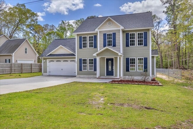 Building Photo - 3 Bedroom 2.5 Bathroom Home