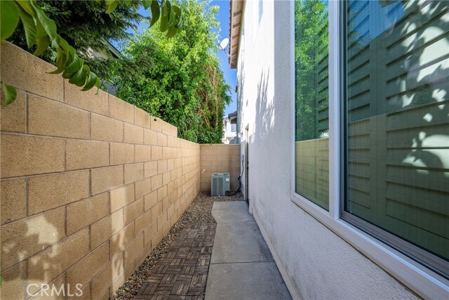 Building Photo - 1760 Taylor Ln