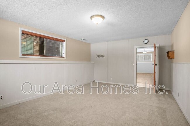 Building Photo - 4850 McAllister Ave NE