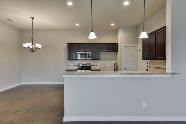 Building Photo - 4052 Shiloh Ct