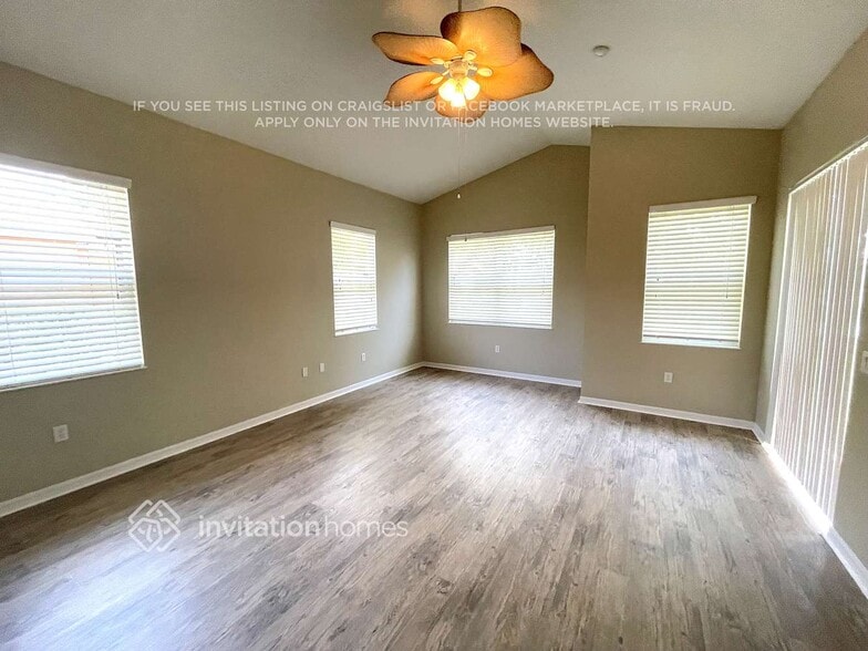 Building Photo - 12575 Cara Cara Loop