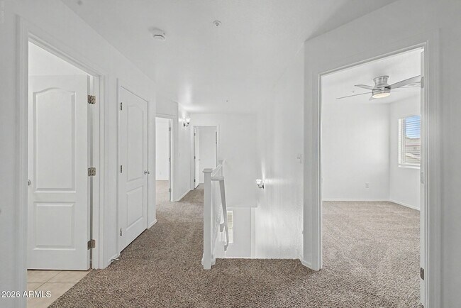 Building Photo - 8748 W Wood Dr