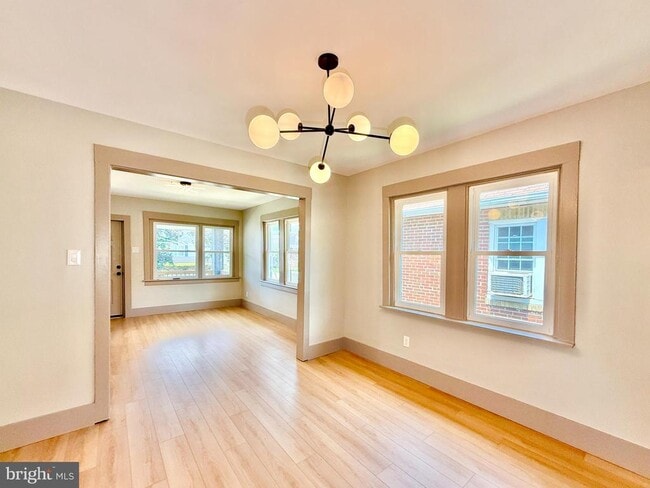 Building Photo - 2270 Mulford Ave