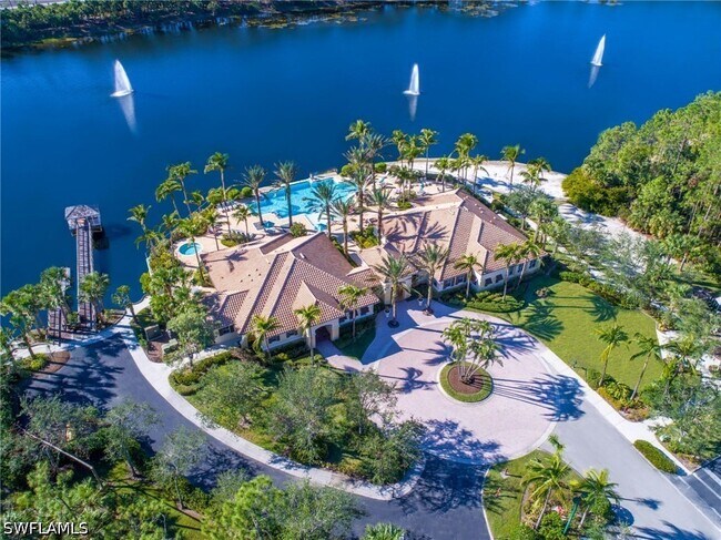 Building Photo - 2004 Tarpon Bay Dr N