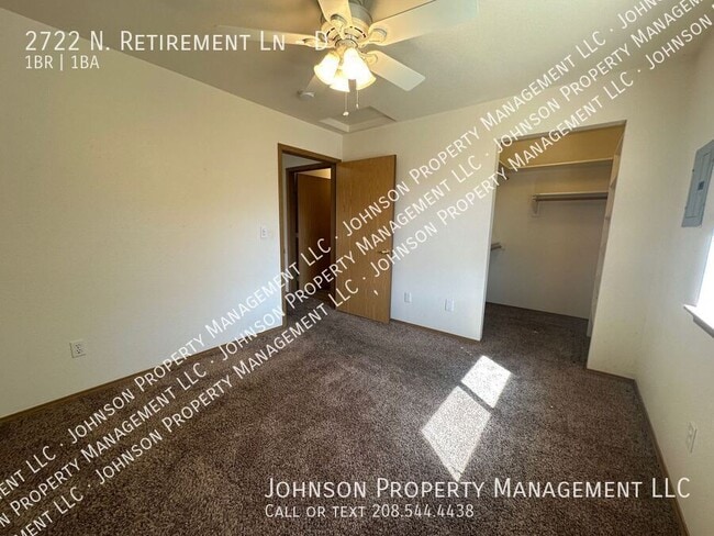 Building Photo - 2722 N Retirement Ln