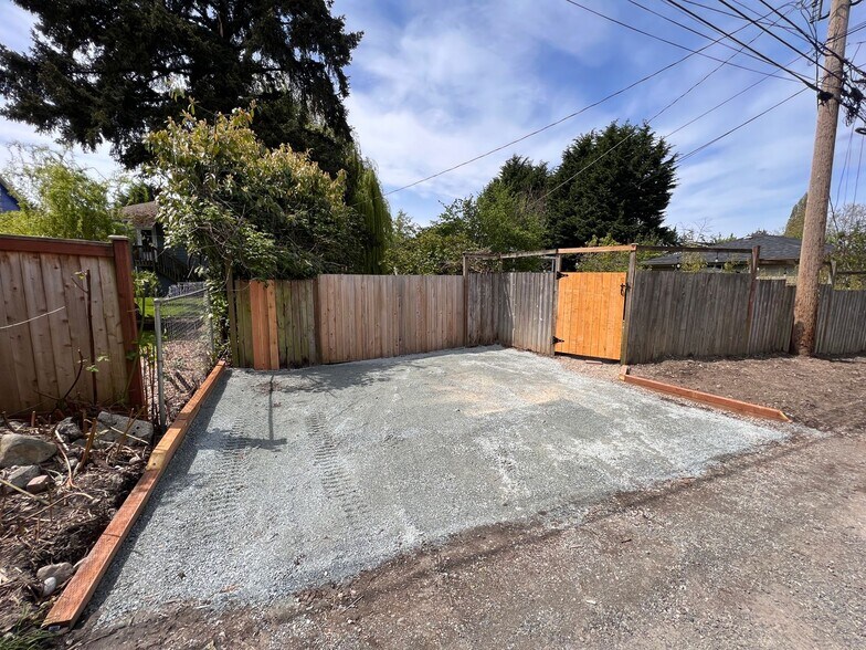 Building Photo - Great home in a great location!