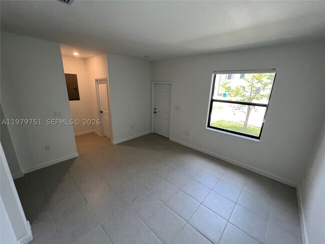 Building Photo - 9960 SW 228th Terrace