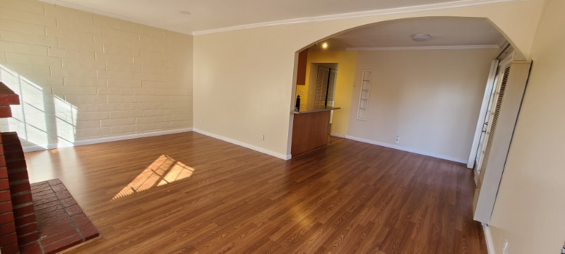 Building Photo - 3900 Lake Mead Dr